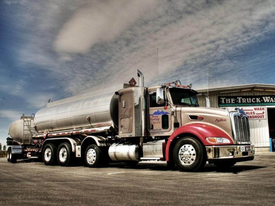  Peterbilt 386 2005 года  (фото 2 из 7)